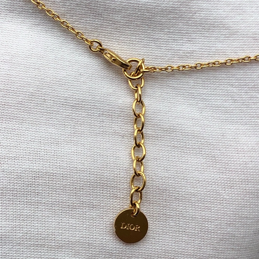 Dior Necklace - Picture 7 of 7